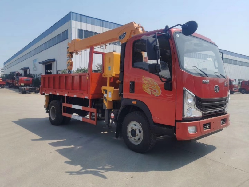 国六重汽豪曼货箱4.05米小黄牌